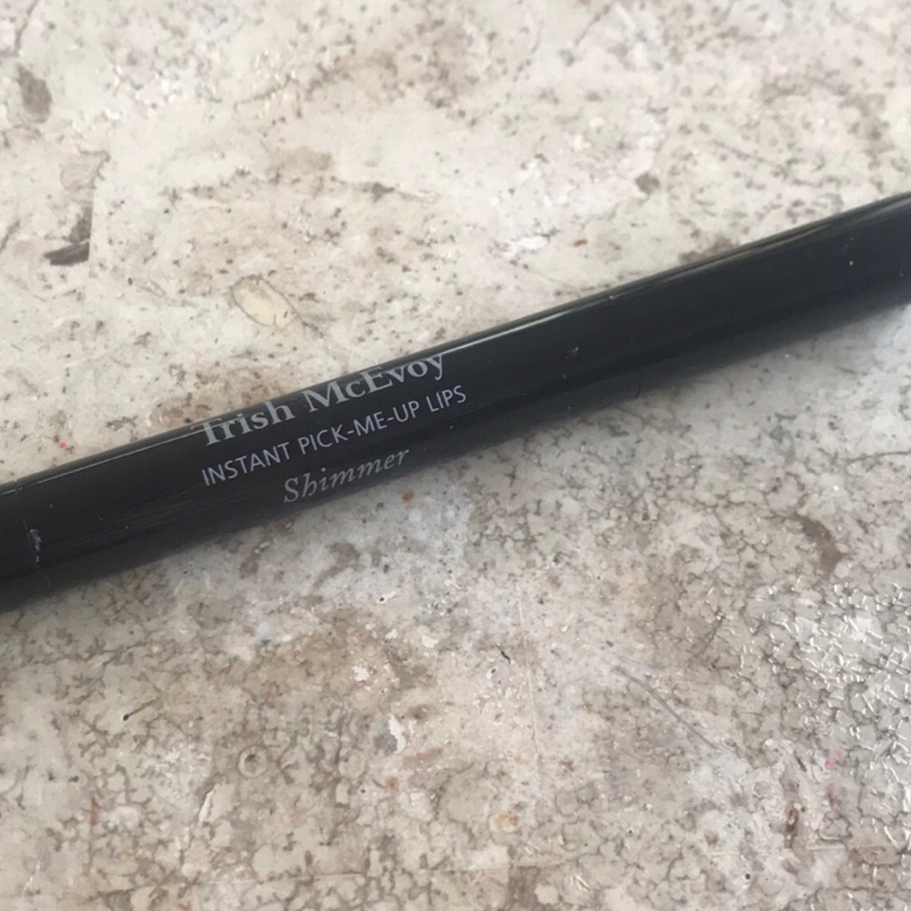Trish McEvoy instant pick me up Lips shimmer